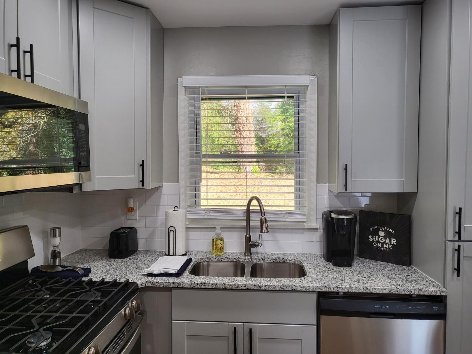 Rare Find! Private Heated Pool & Spa - Entire Home Near Atl City Center Atlanta Dış mekan fotoğraf